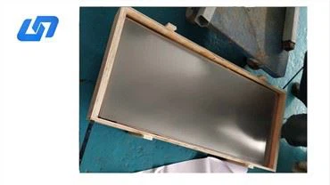 ASTM F67 titaniumplade / ark